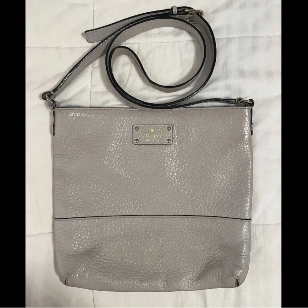 Kate Spade Purse Bay Street Cora Crossbody White Leather Pebbled Shoulder Bag